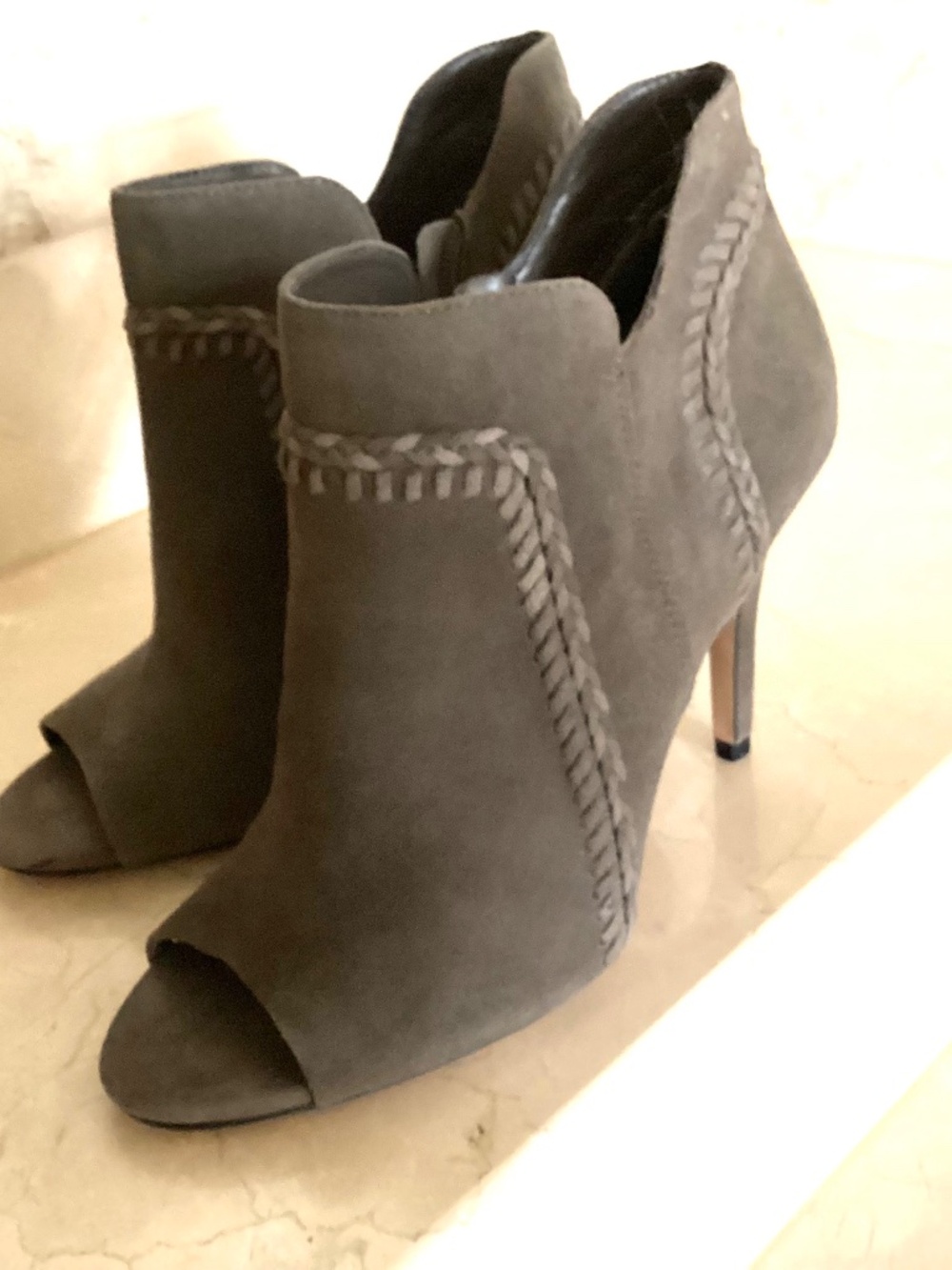 Vince Camuto Bootie - Size 7.5M - Dark Olive With 4inch heel